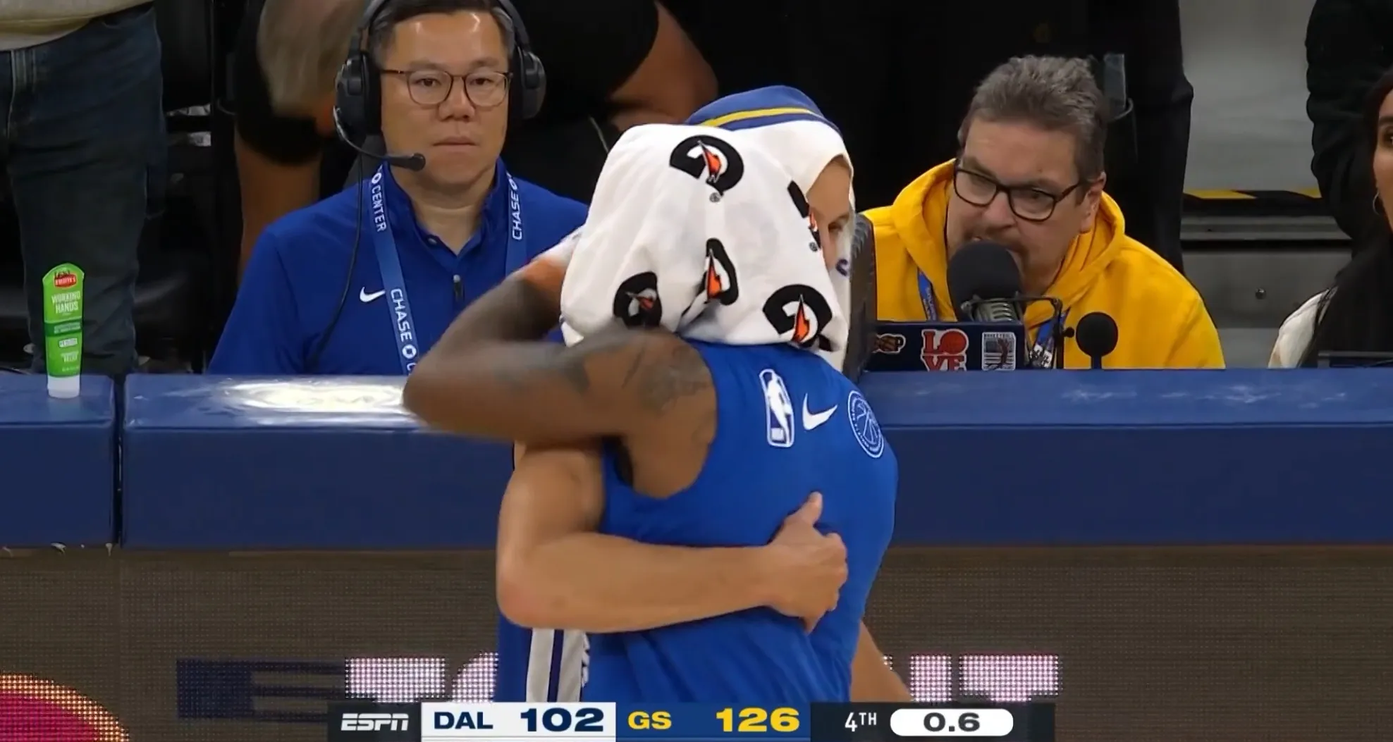 独行侠主帅称库里是NBA最佳得分后卫的简单介绍 独行侠主帅称库里是NBA最佳得分后卫的简单介绍