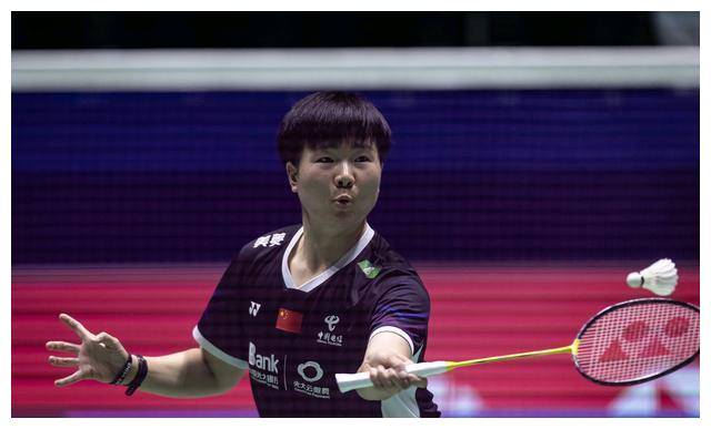 关于铁饼比赛现场悬念，巴西选手突围夺冠的信息