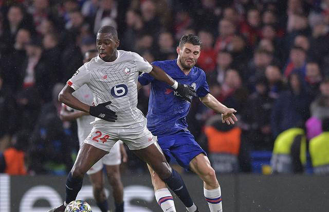 里尔客场艰难取胜，继续保持不败