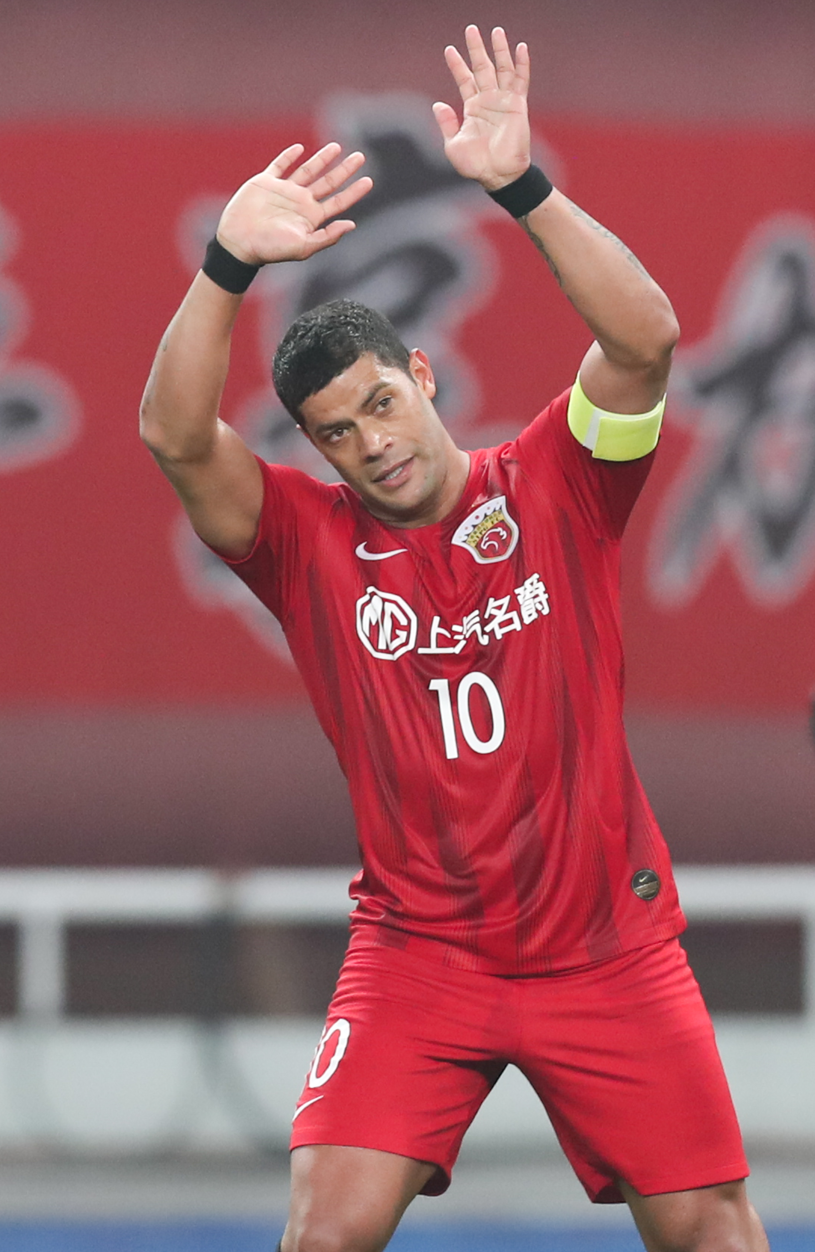 包含上海上港客场逆转,力保前三的词条 包含上海上港客场逆转,力保前三的词条