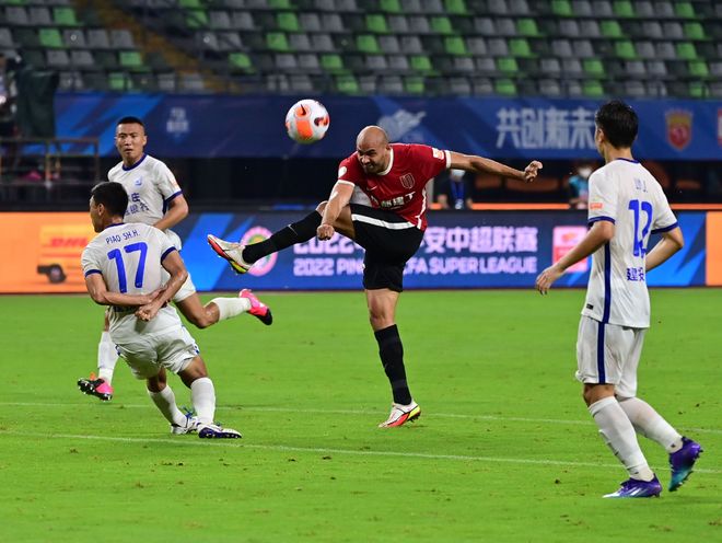 都灵球迷纷纷向球队发起支持行动的简单介绍