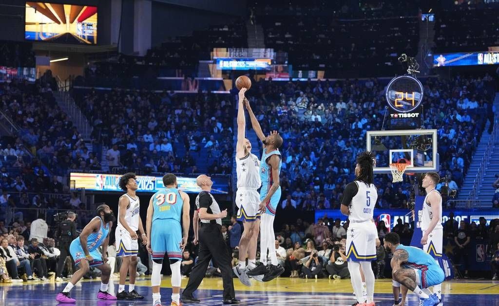 关于瓦伦蒂诺·拉扎罗在比赛中发挥出色的信息