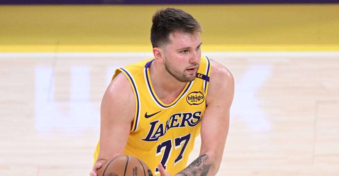 今日焦点:东契奇淘汰,热议不断 今日焦点:东契奇淘汰,热议不断