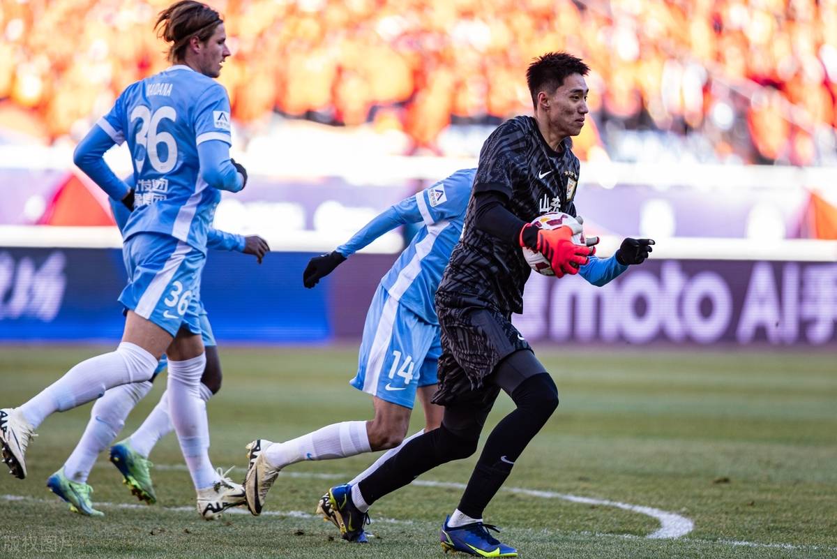 多特蒙德险胜国米，孙兴慜扑点救主中超