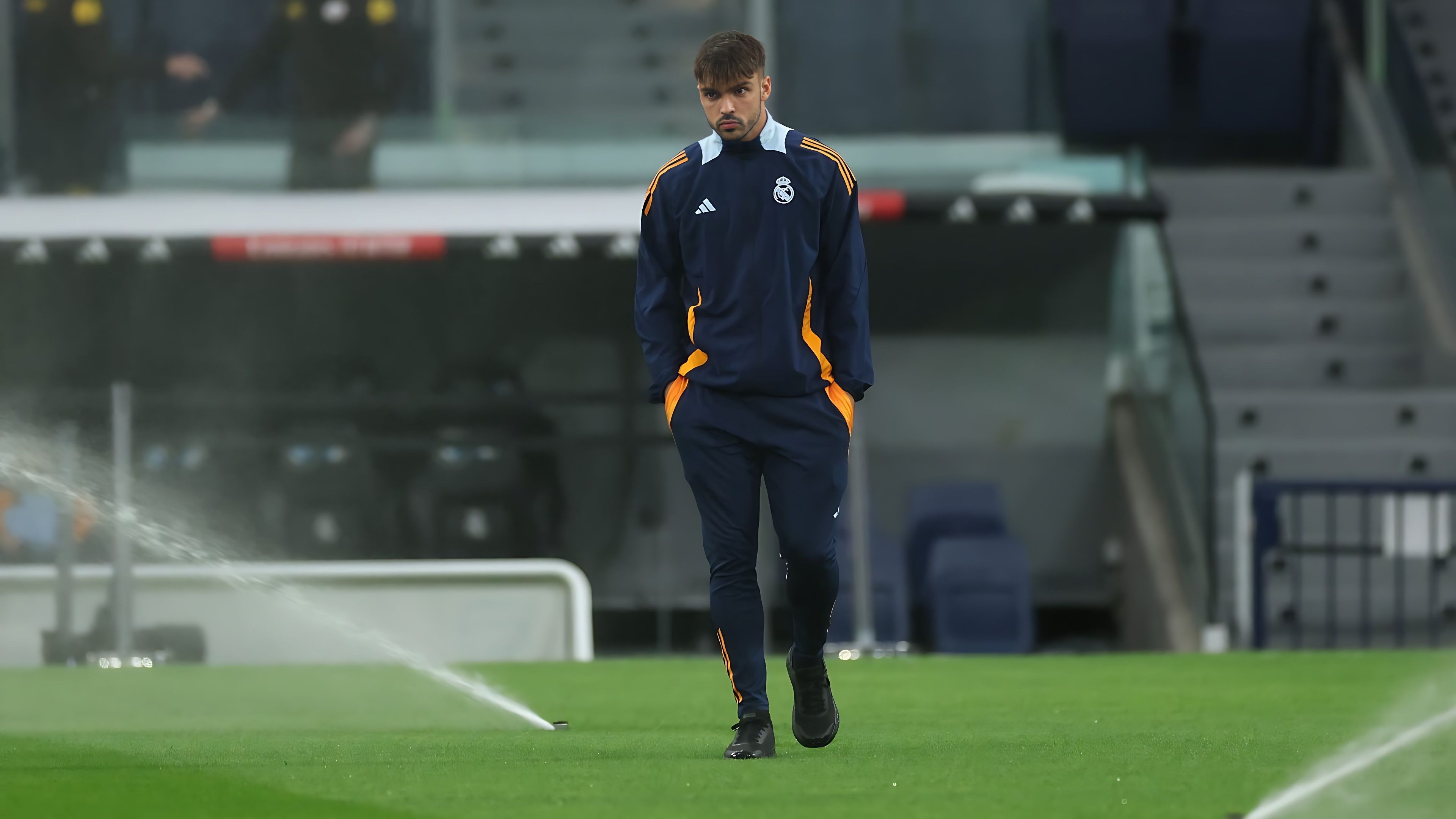 阿森西奥反转绝杀!皇马客场2-1逆转次席积分榜重返榜首的简单介绍 阿森西奥反转绝杀!皇马客场2-1逆转次席积分榜重返榜首的简单介绍