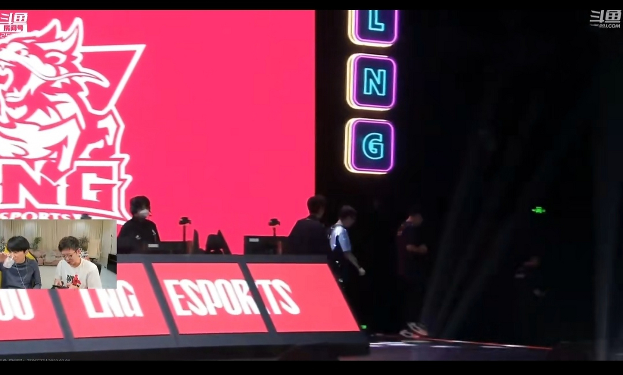 EDG横扫BLG，Tarzan开启传奇时刻全球总决赛3:2（巴黎）