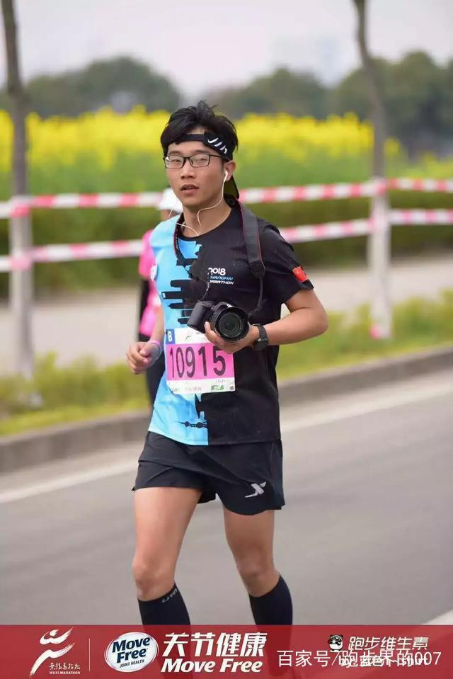 关于新晋选手夺冠后受访，分享励志经历的信息