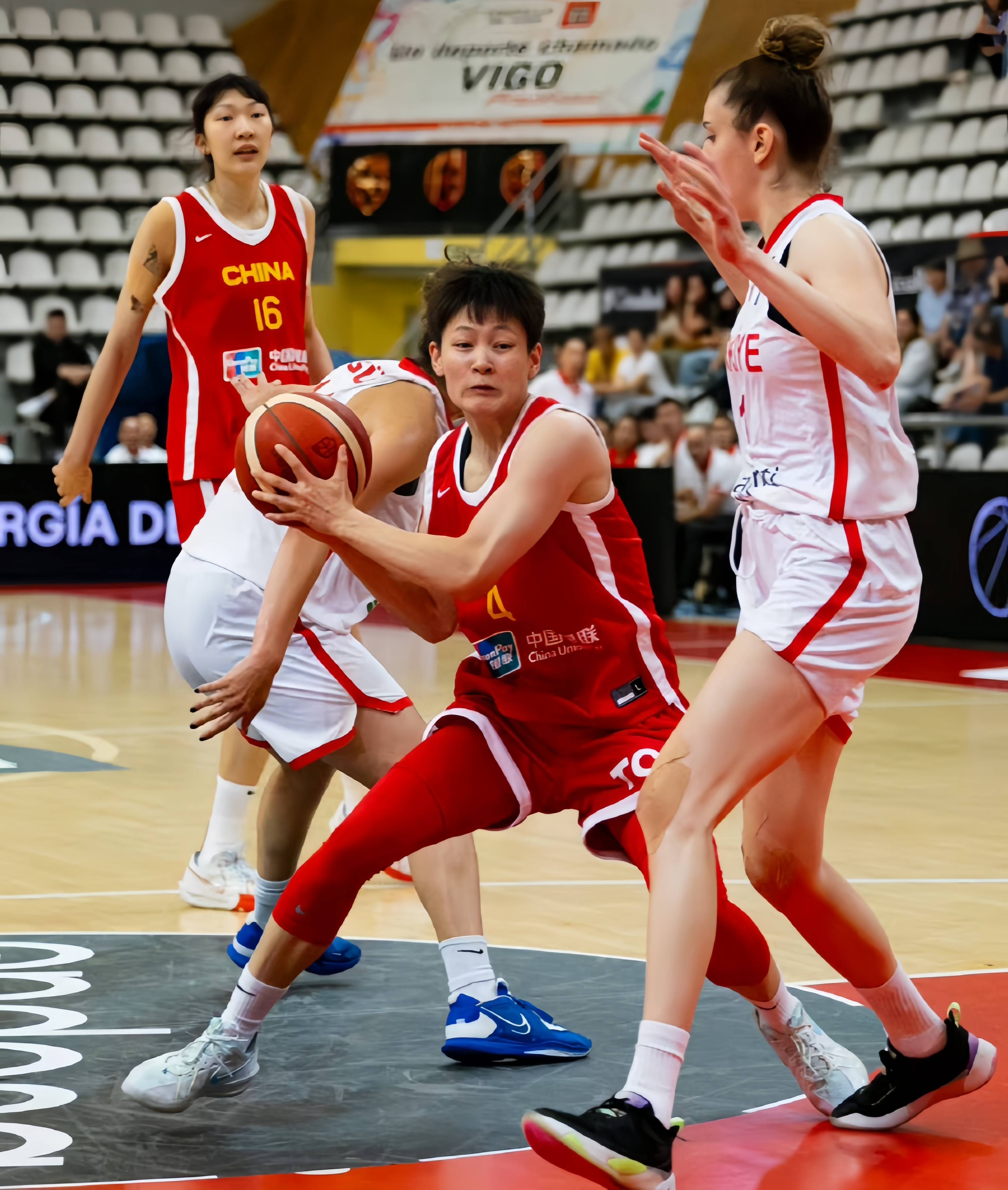 斯洛文尼亚女篮战胜罗马尼亚，晋级世界杯四强的简单介绍