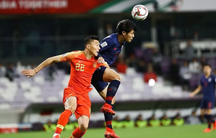 日本队鏖战泰国队,桃田贤斗关键制胜 日本队鏖战泰国队,桃田贤斗关键制胜