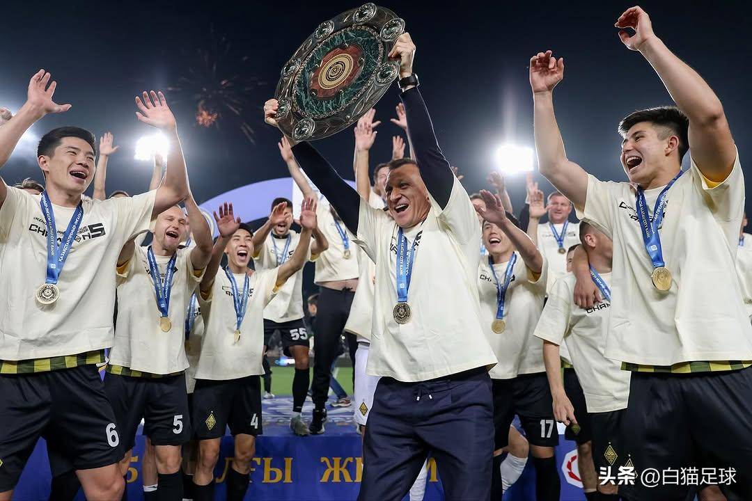 热门球队争锋相对,一战定胜负 热门球队争锋相对,一战定胜负