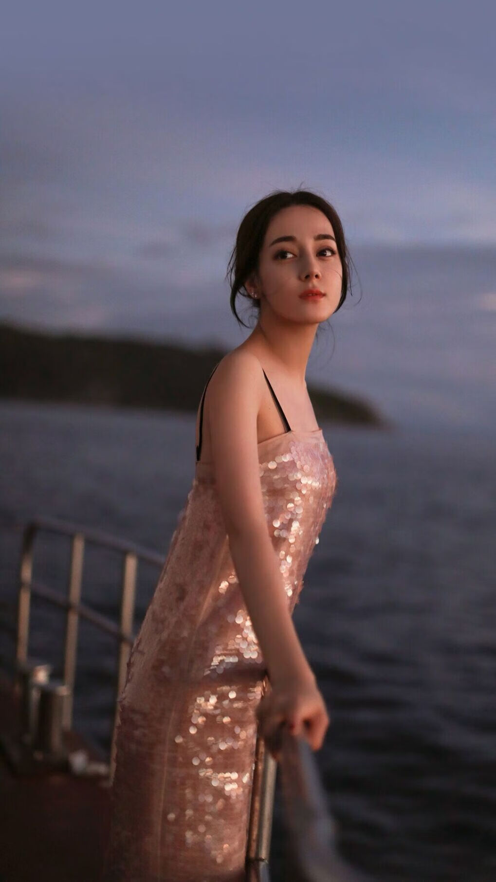 锡安惊雷劈开质疑,绿军铁骑踏碎森林狼,个人英雄与团队霸权的篮球启示录