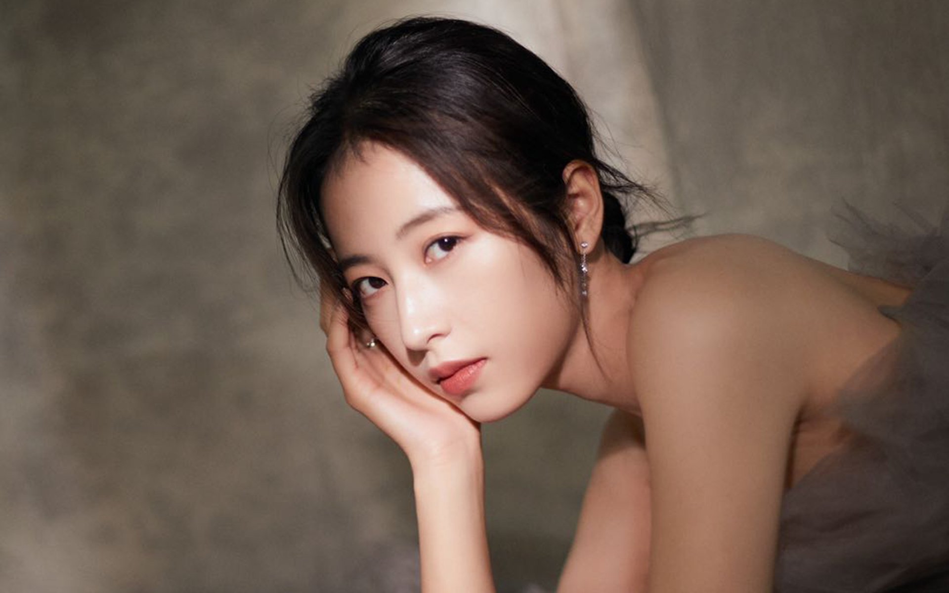 拉梅洛独挑大梁！奥运关键战率队突围，青春风暴席卷赛场